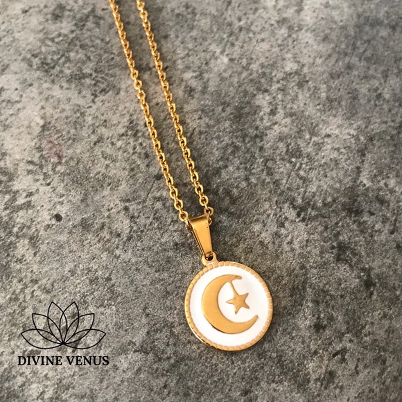 Moon Star Round Pendant Stainless Steel Necklace - Picture 7 of 8